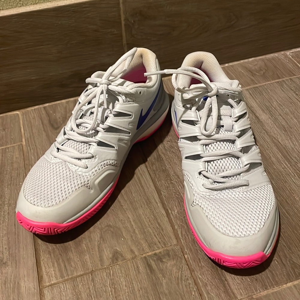 New tennis shoes